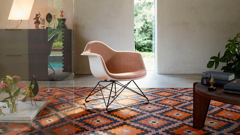 Eames Plastic Armchair RE LAR