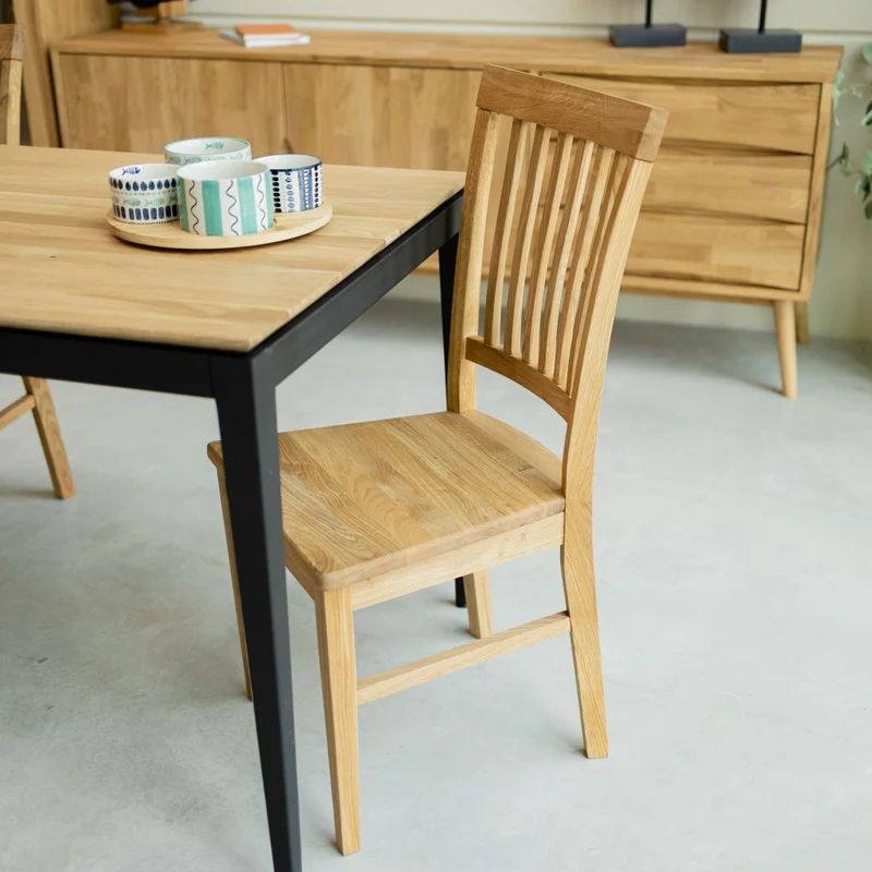 Set da 2 o 4 sedie da pranzo in rovere massiccio provenzale | NordicStory