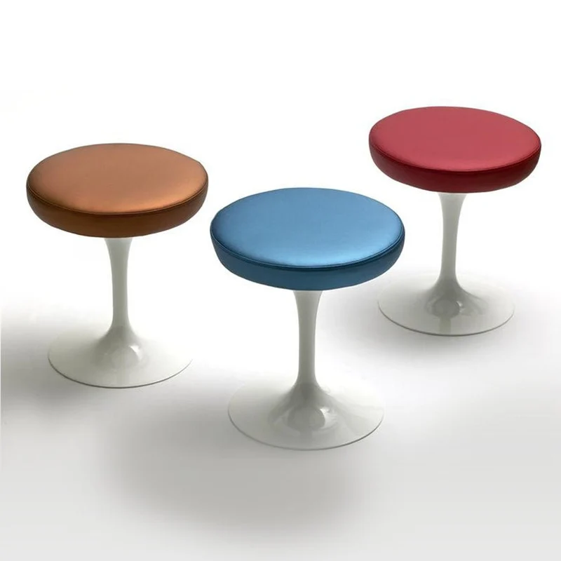 Sgabello Tulipano Saarinen