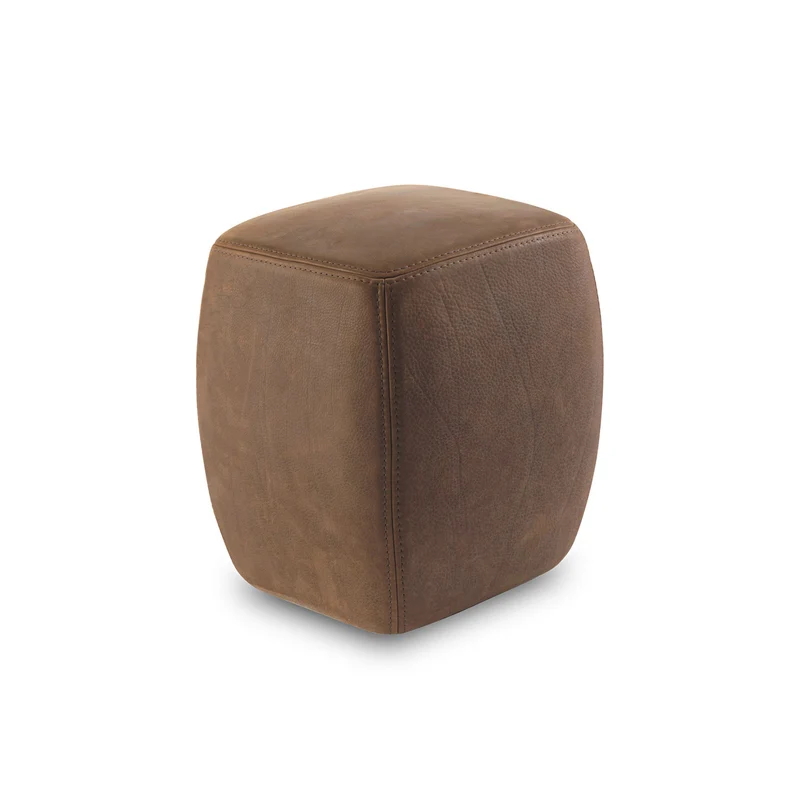 Betty Pouf