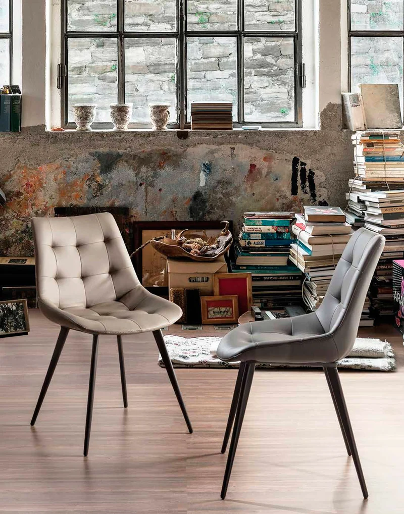 Carnaby 4G - Set da 2 Sedia living gambe in metallo seduta in ecopelle cm 49x56x81h - vari colori