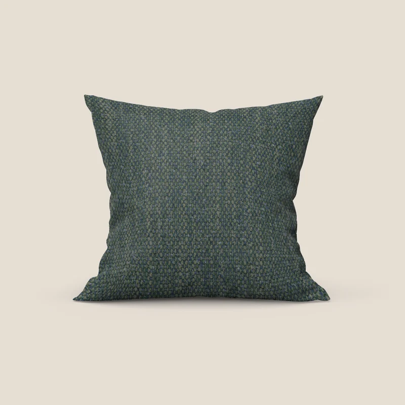 Levante cuscino disponibile in diversi colori in pregiato bouclé riciclato fresco dalla trama melangiata smacchiabile T16 verde