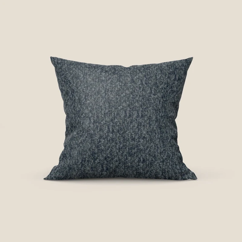 Sonic cuscino disponibile in diversi colori realizzato in pregiato bouclé smacchiabile T12 antracite