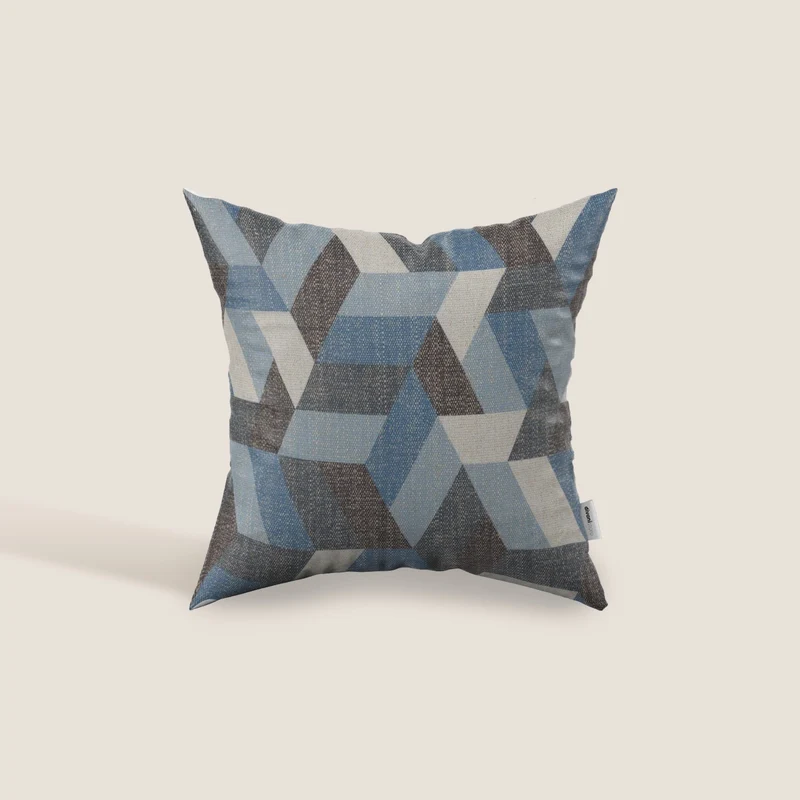 Unreal cuscini a fantasia geometriche in tessuto idrorepellente disponibile in diverse colorazioni blu