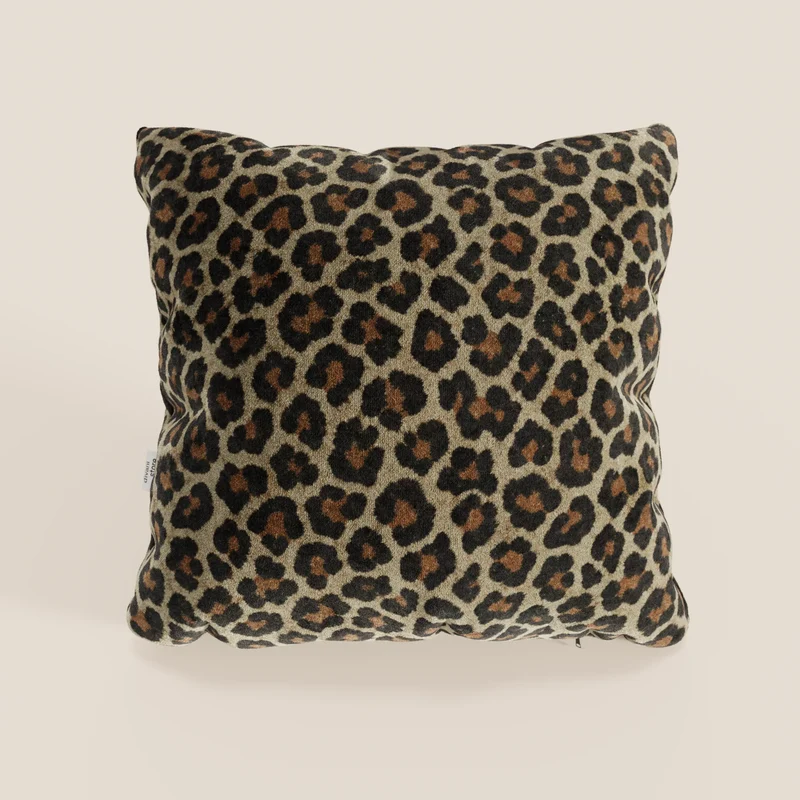 Wild cuscino in collezione Wild in microfibra impermeabile leopardo