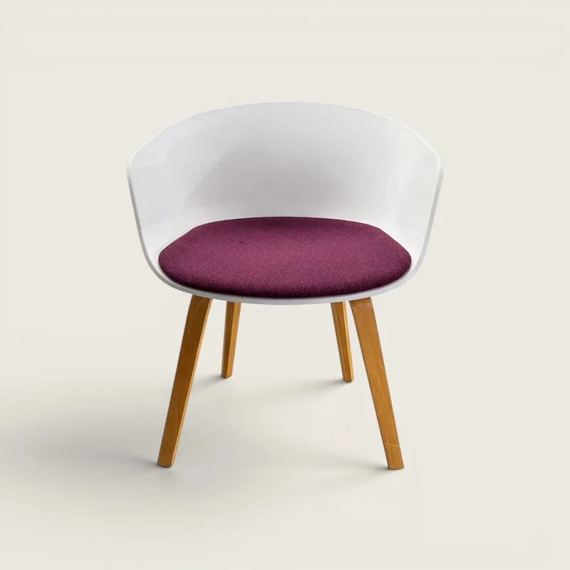 Hay : Informazioni sulla sedia AAC 23 color bordeaux - Ristrutturata