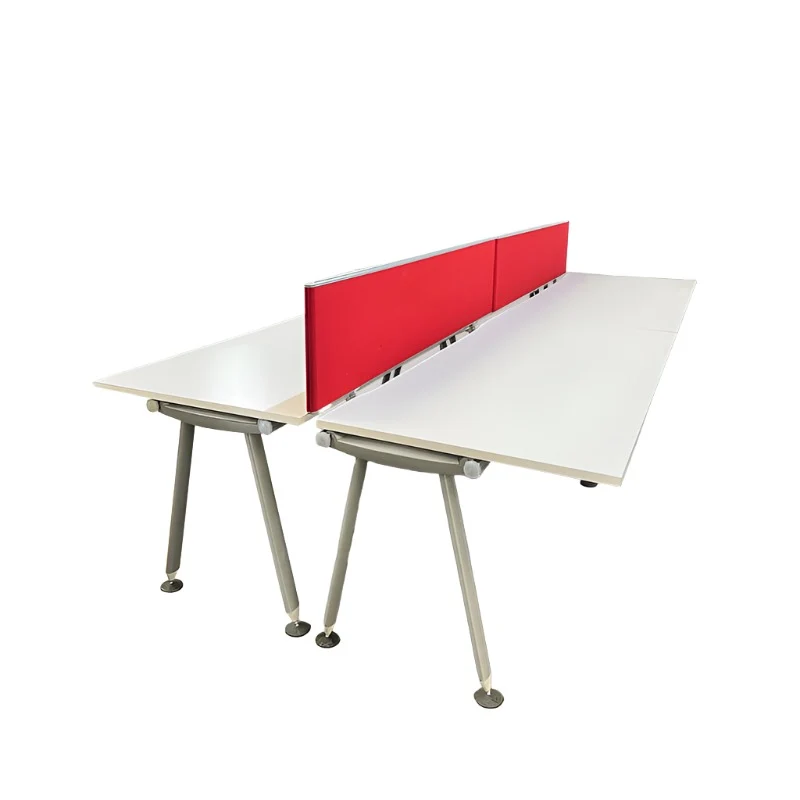 Herman Miller : Abak Banco di 4 scrivanie con gambe ovali - Ristrutturato