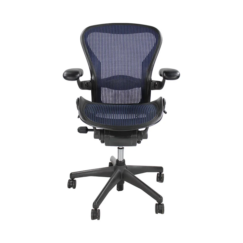 Herman Miller : Aeron Size B con inclinazione posteriore solo in rete blu scuro - ricondizionato