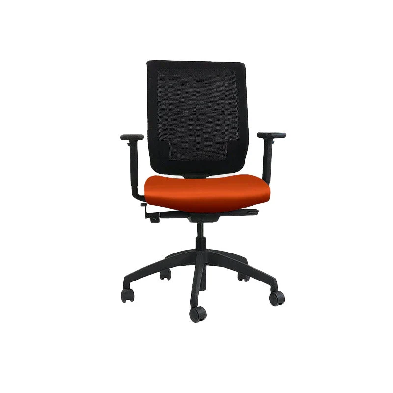 Connection : MY Task Chair in pelle marrone chiaro - Ricondizionata