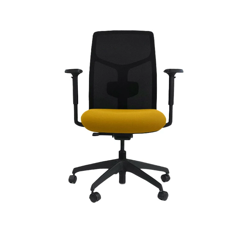 Boss Design : Tauro in tessuto giallo - sedia operativa - ricondizionata