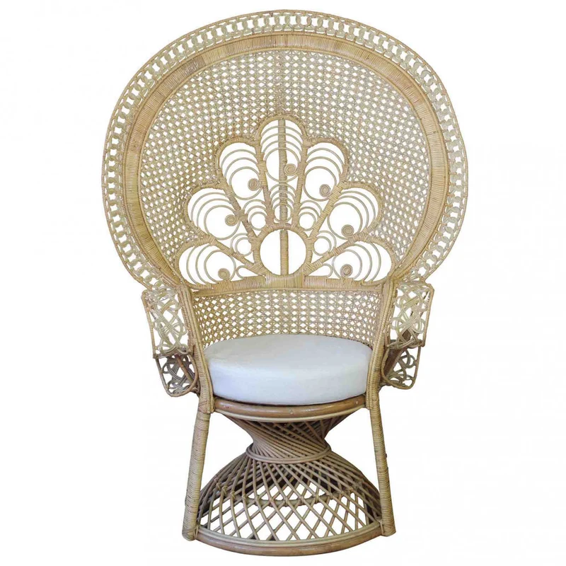 Poltrona Sunrise Esotica: Design a Ventaglio in Fibra Naturale per il Tuo Relax