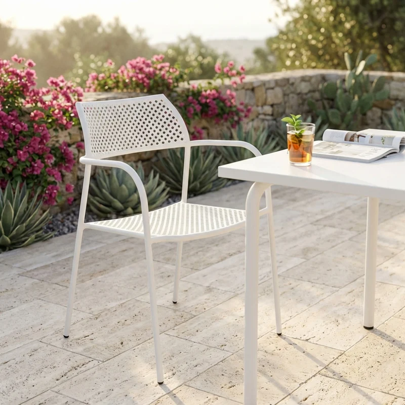 Cosma Poltrona Outdoor con Lavorazione Traforata